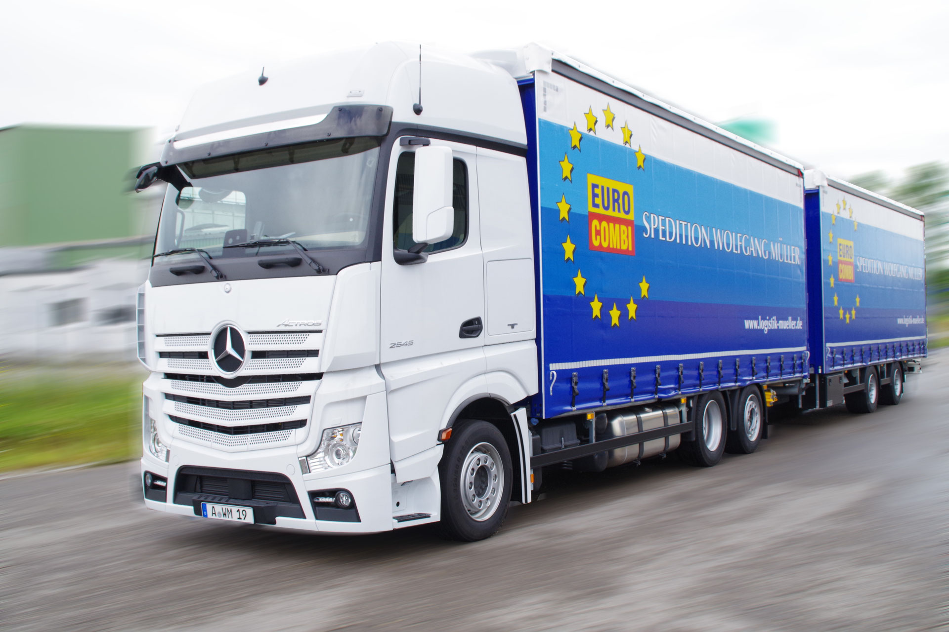LKW der Spedition Wolfgang Müller im Einsatz